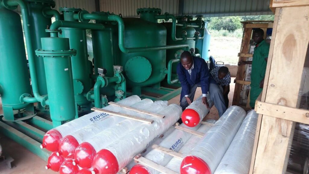 CNG cylinders for gas purification and bottling plant at Olivado